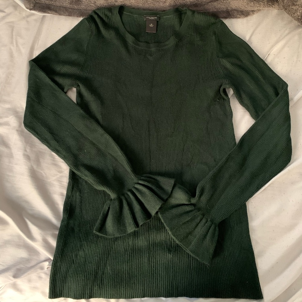 Ann Taylor Factory long sleeve forest green shirt with ruffle sleeve cuffs